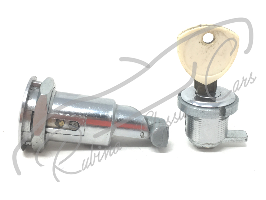 Boot / Fuel Filler Lock - Image 3